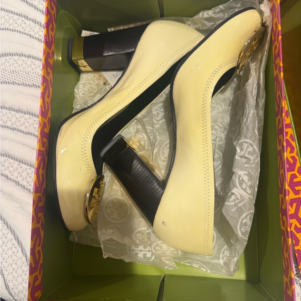 Tory Burch NIB Maddie Pump-Patent Ivory Women's Shoes